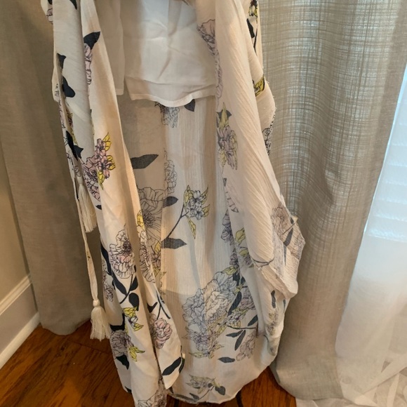 3/$30 NWT Honey Belle dress flowered strap dress med - Picture 9 of 11